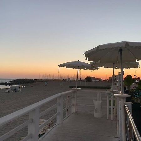 Apartament Bilocale A Due Passi Dal Porto E Dal Mare Lido di Ostia Zewnętrze zdjęcie